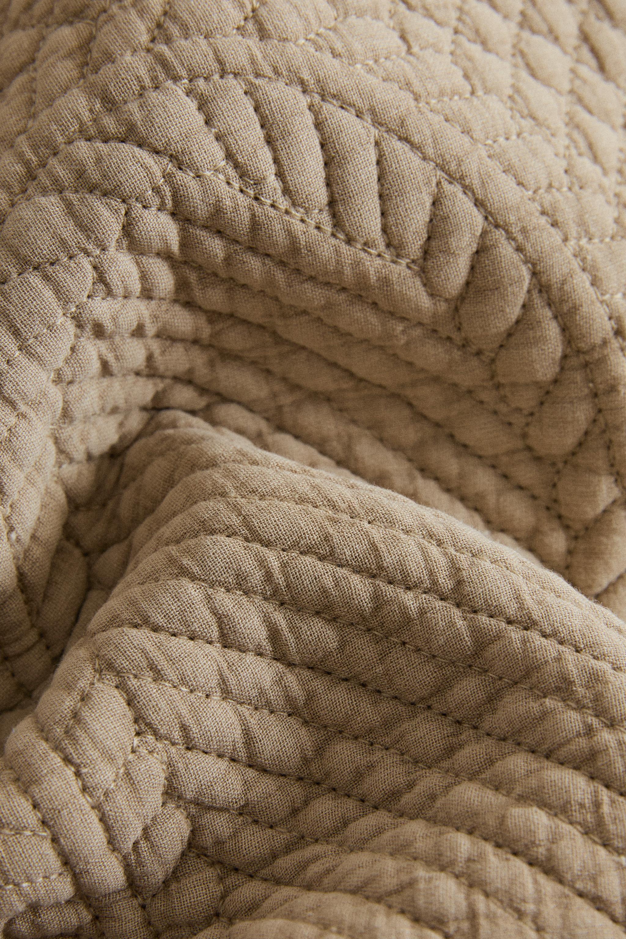 SET DE TABLE MATELASSÉ